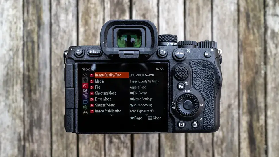 Sony A7R V features and performance_4