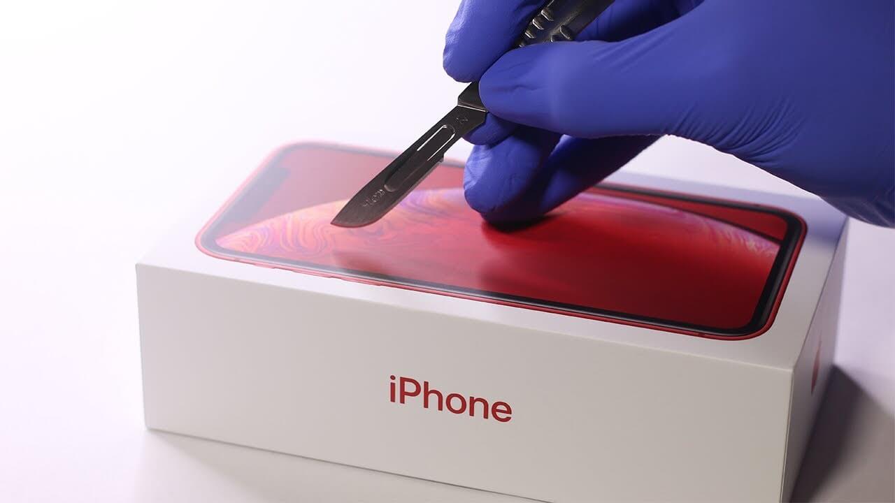 iPhone XR Unboxing RED EDITION