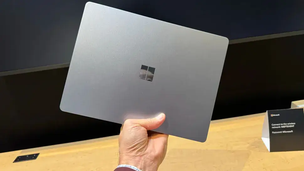 Microsoft Surface Laptop Go 3_1
