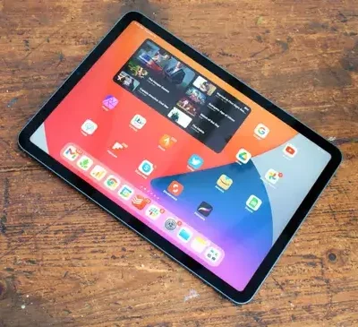 The iPad Air (2022)