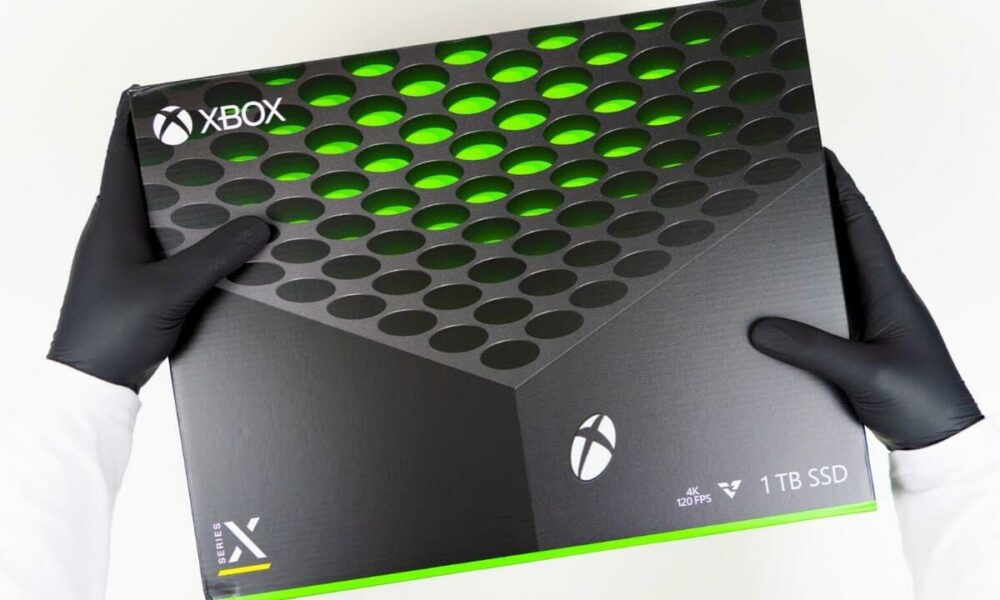 Microsoft Xbox Series X Unboxing