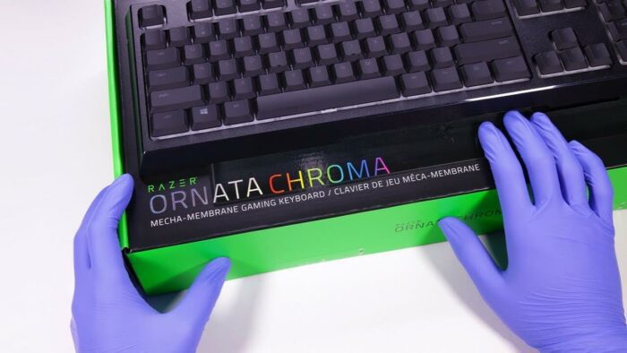 Razer Ornata Chroma keyboard Unboxing