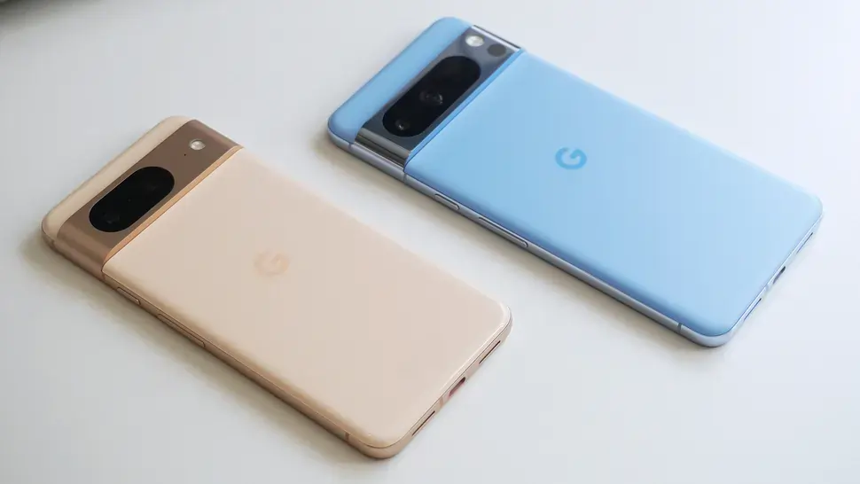 The Google Pixel 8 (left) and Google Pixel 8 Pro (right)