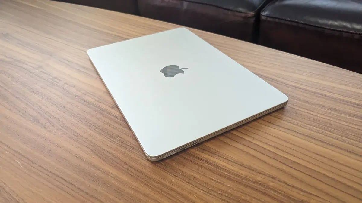 Apple MacBook Air 13-inch (M3)_2