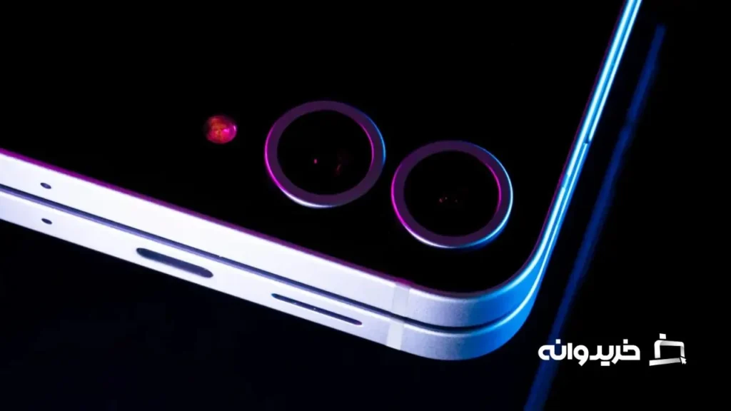 بررسی گوشی سامسونگ گلکسی زد فلیپ 6 4 The Z Flip 6 has an ultrawide camera with a new sensor and a brand-new main camera with a 50-megapixel sensor.