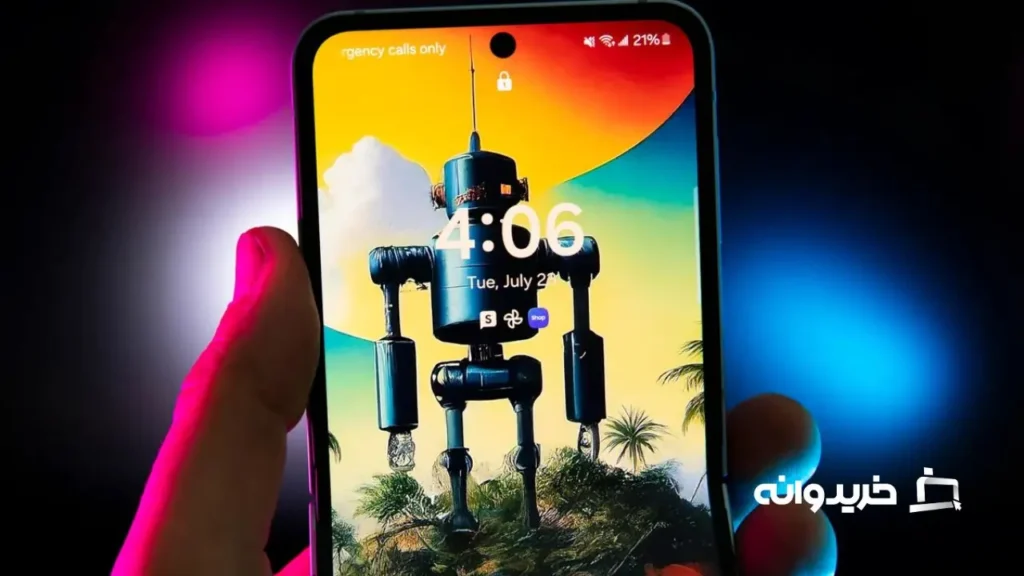 بررسی گوشی سامسونگ گلکسی زد فلیپ 6 3 The Z Flip 6's internal screen is brighter.