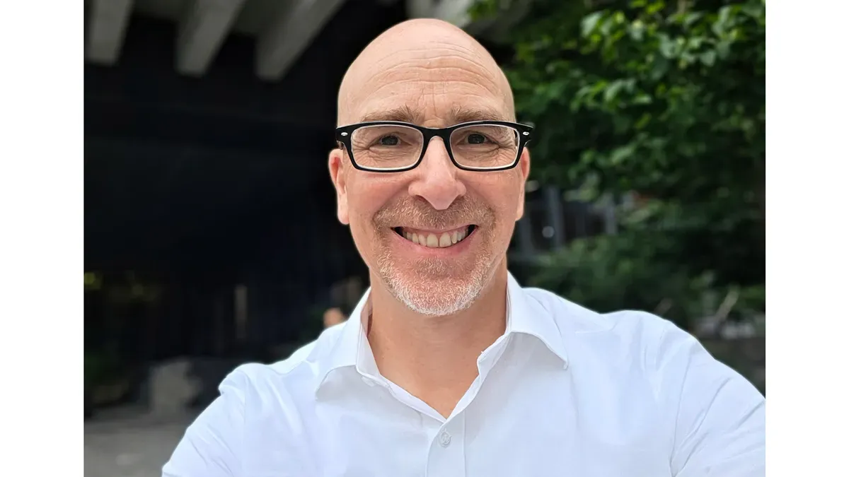 نمونه تصویر دوربین سامسونگ گلکسی زد فولد ۷