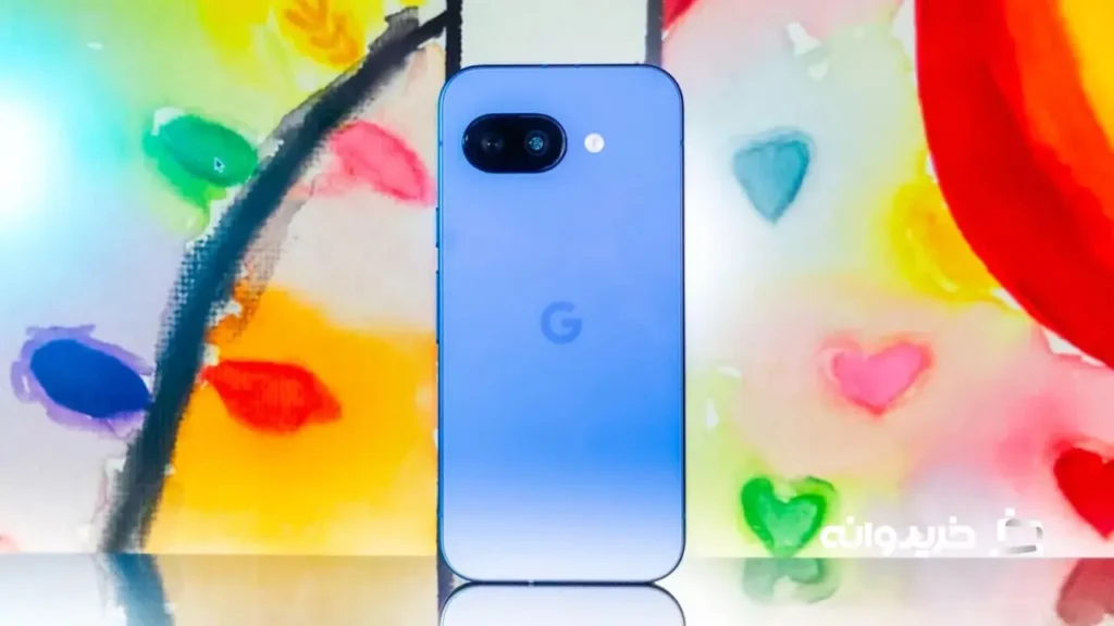 بررسی گوشی گوگل پیکسل 9 ای 10 The Pixel 9A in iris sometimes looks purple and other times almost blue or gray.