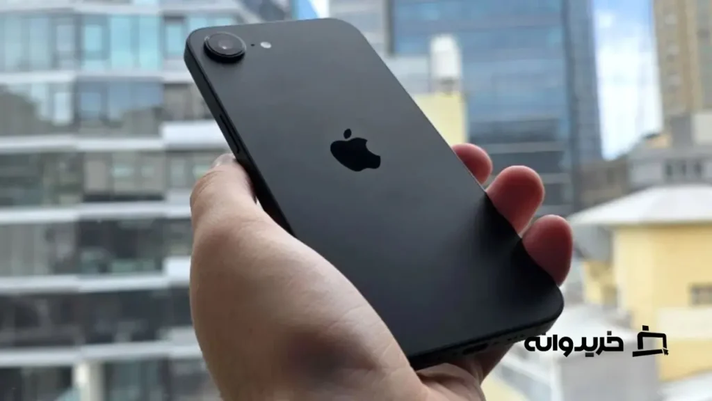 آیفون 16 ای در مقابل آیفون 15 11 iPhone 16e-4
