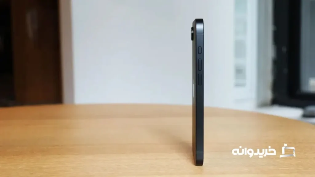Apple iPhone 16e Design