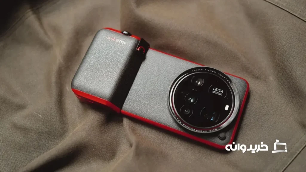 The camera grip makes the phone much easier to hold and use like a camera.