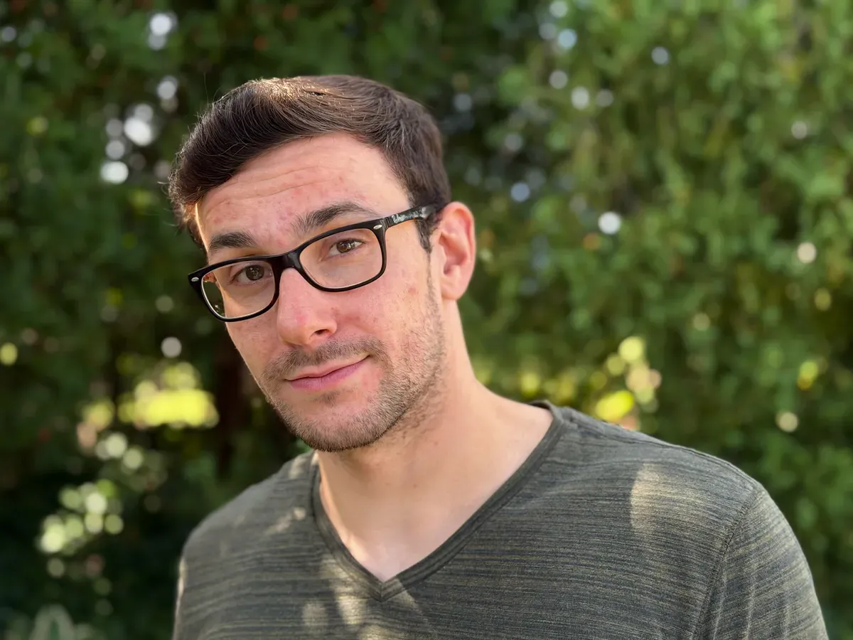 بررسی اپل آیفون ۱۷ پرو: دوربین‌ها