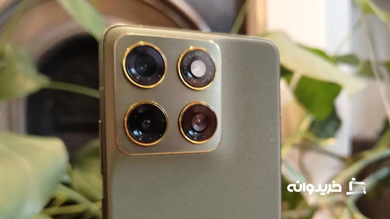 بررسی موتورولا اج ۷۰: دوربین‌ها