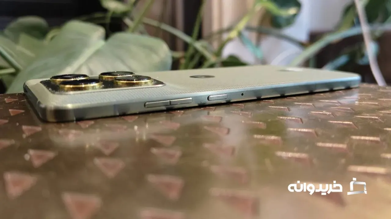 بررسی موتورولا اج ۷۰: طراحی