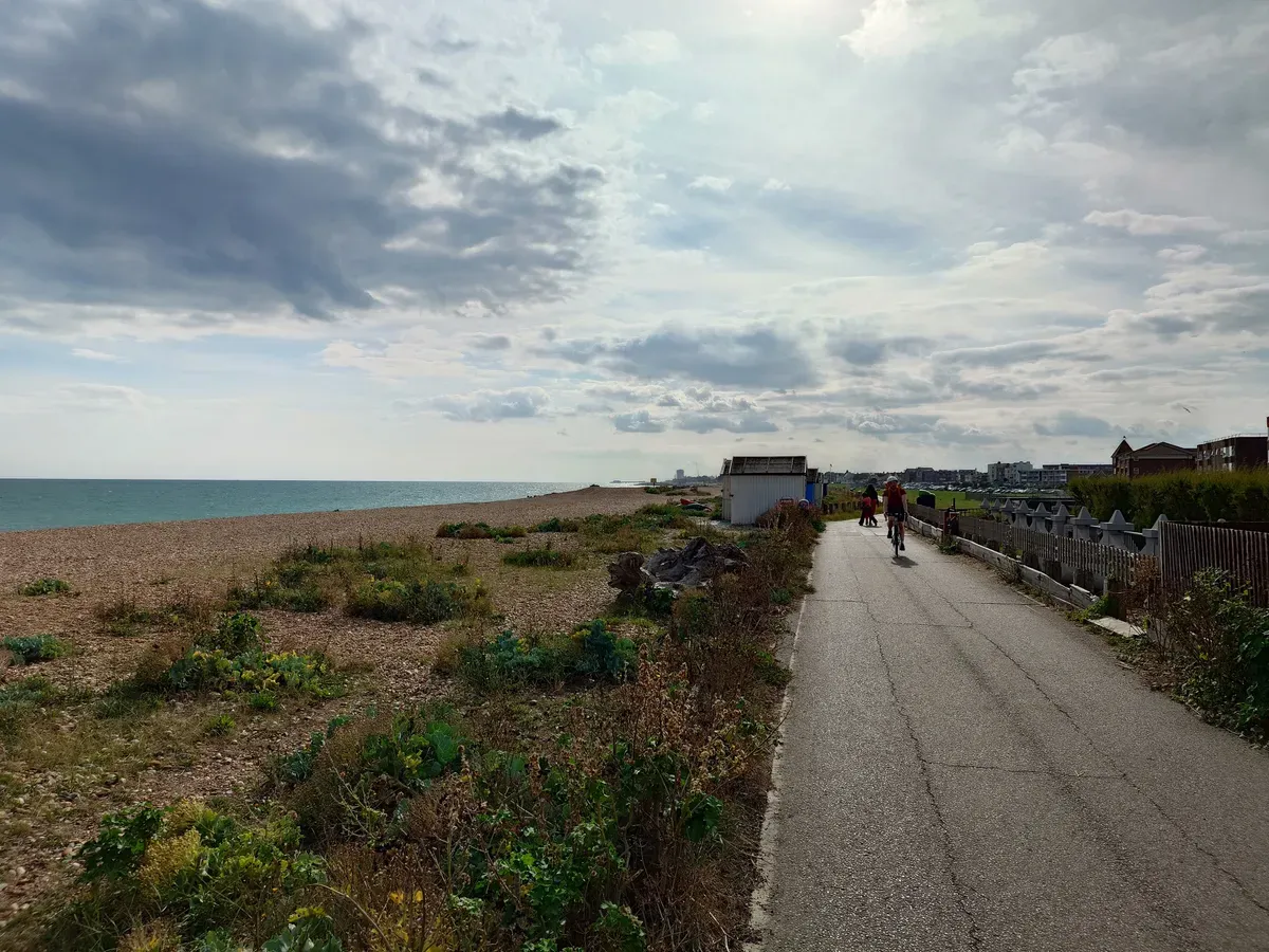 بررسی نمونه‌ دوربین سونی اکسپریا ۱ VII