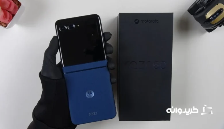 آنباکس گوشی موتورولا ریزر 60