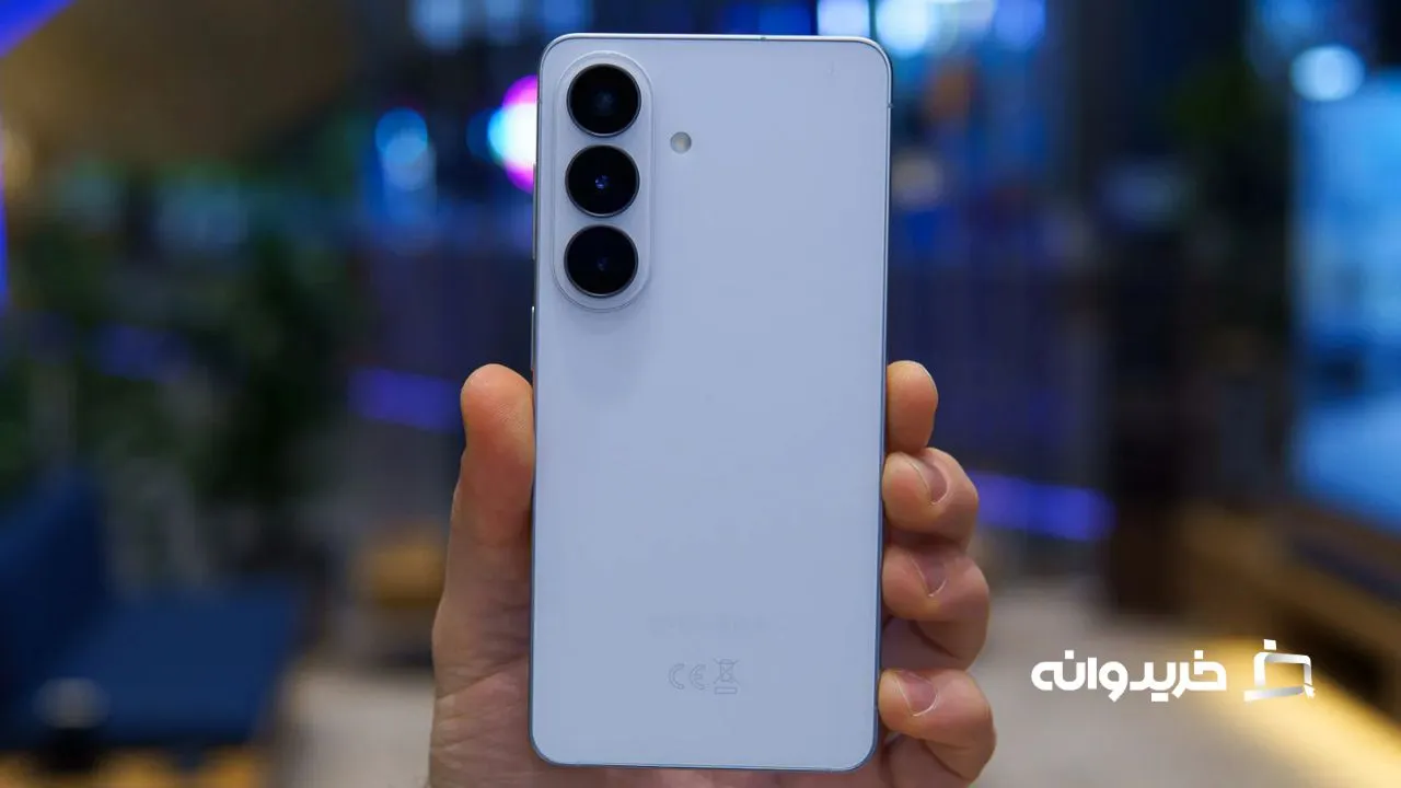 Galaxy S26 in Sky Blue