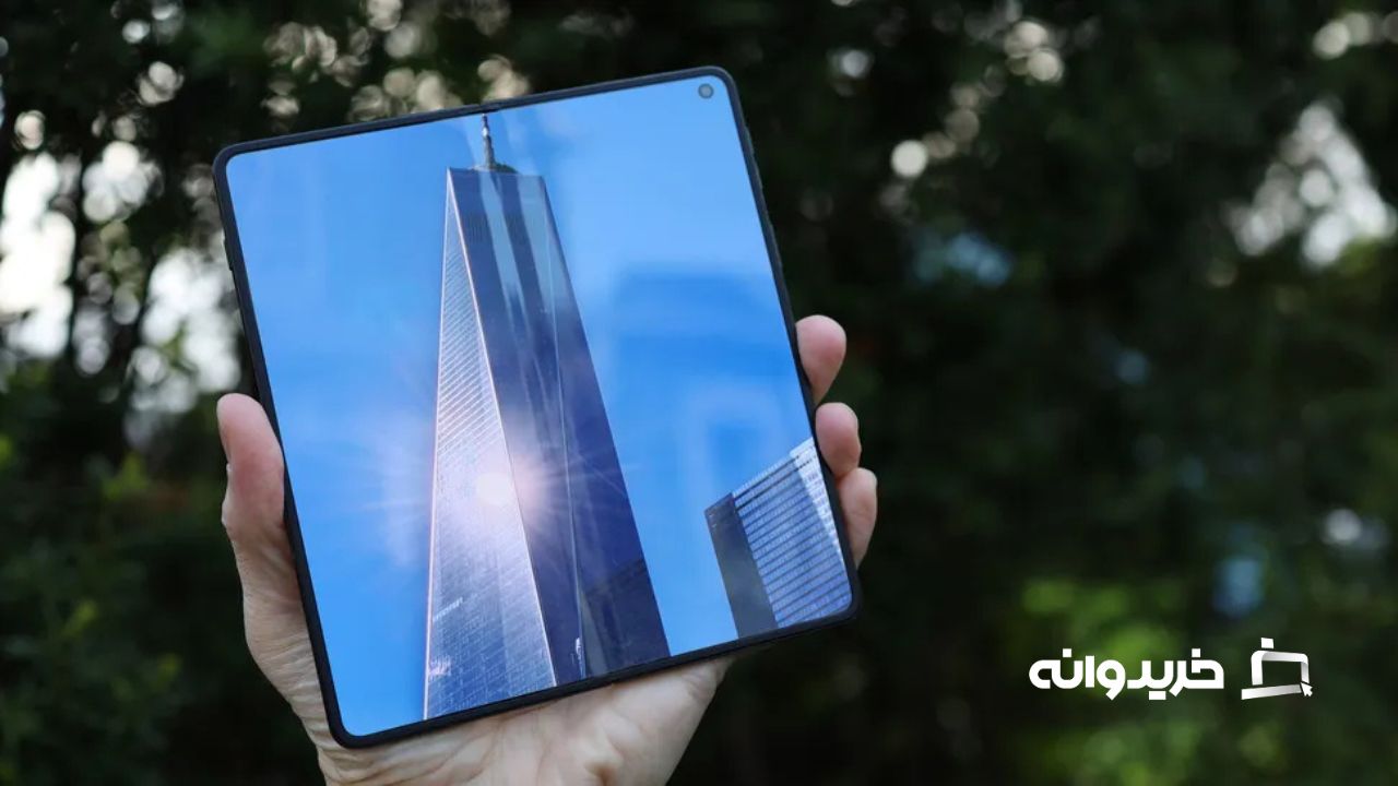 Motorola Razr Fold review Displays-1